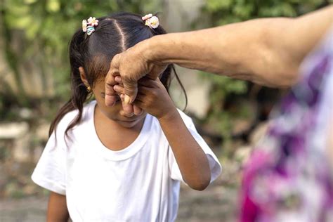 “Mano Po” Notes about the Photo.